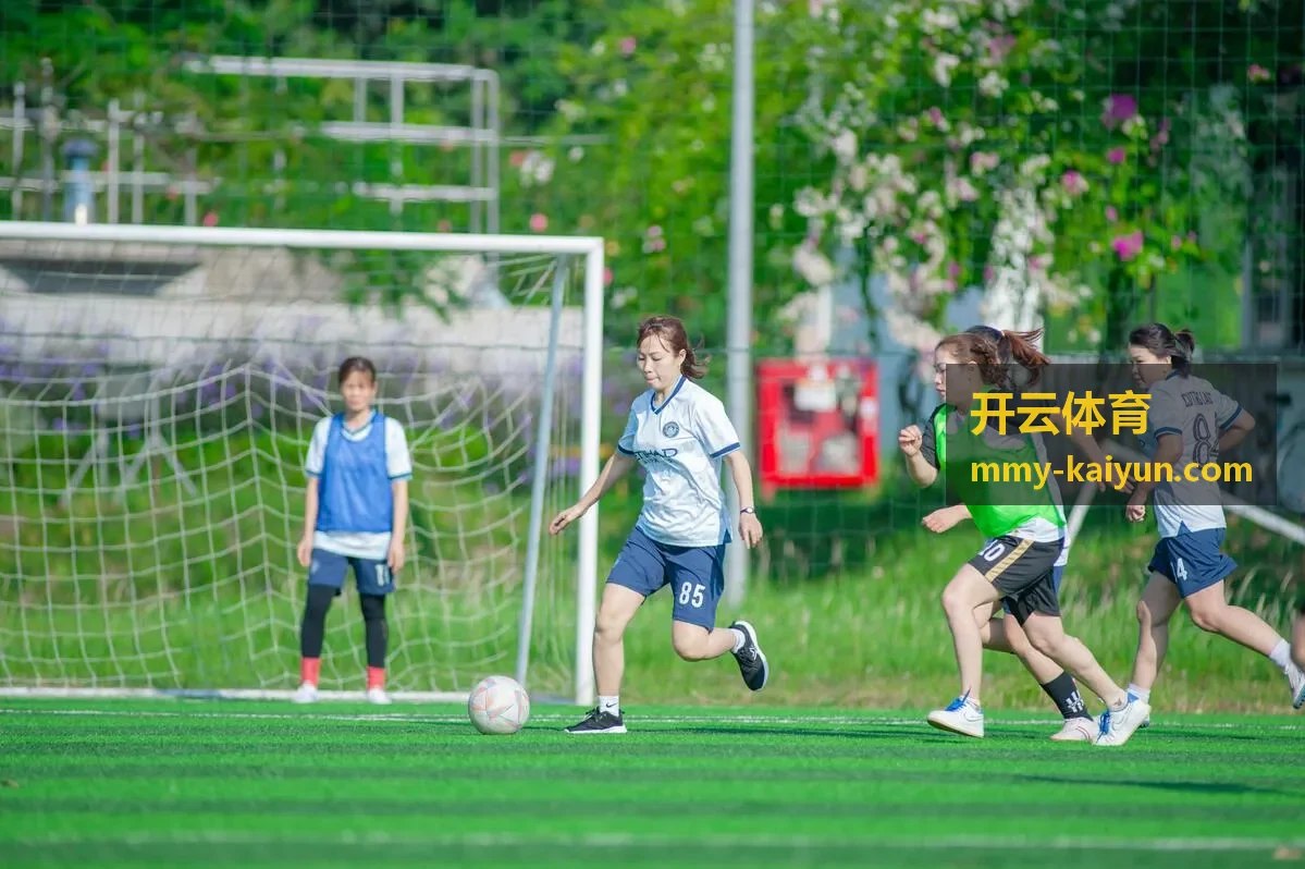 开云体育LPL春季赛揭幕战精彩回顾